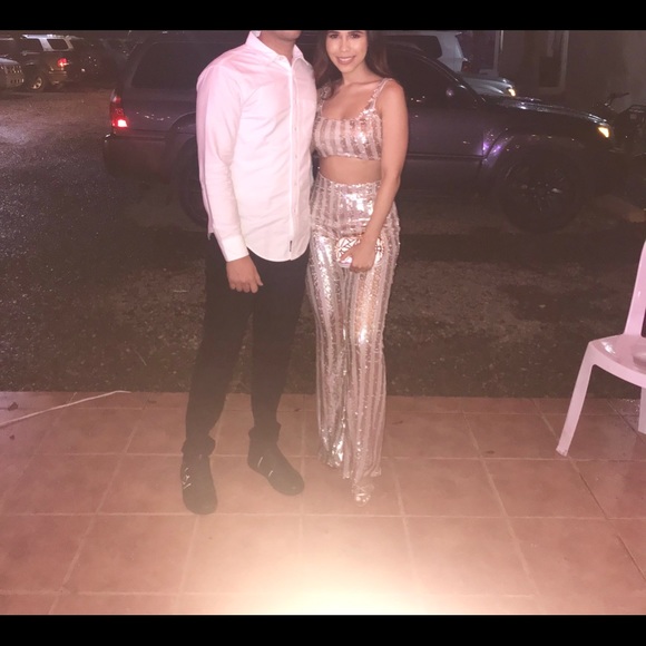 Two piece sequins gold forever 21 Set used - Picture 2 of 5